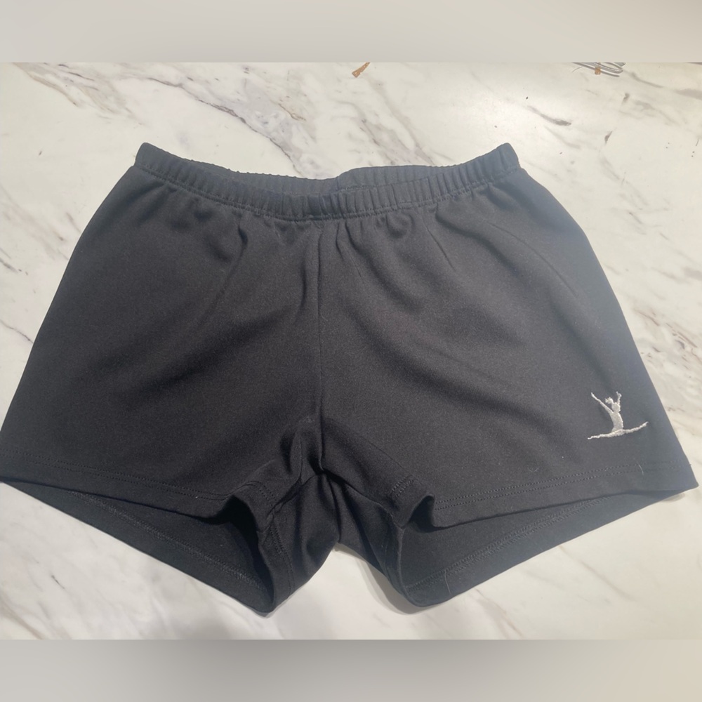 - black gym wear shorts